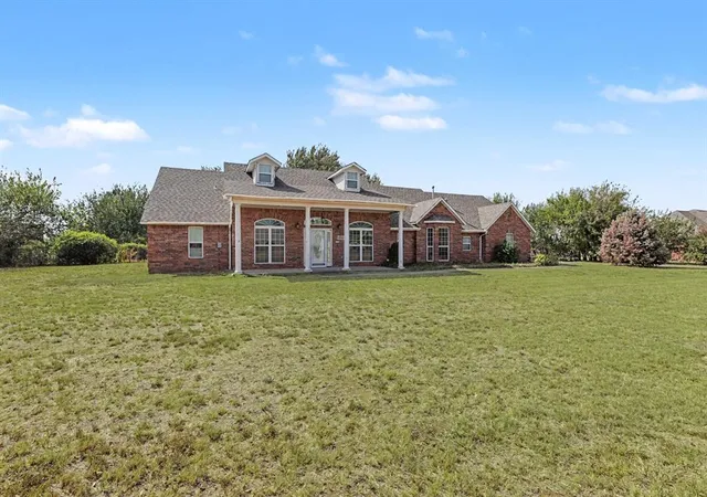 Photo 2 of Sale Pending at 803 Timberland Way, Tuttle, OK 73089 | MLS# 1249177 | Listing updated on 2026-09-22