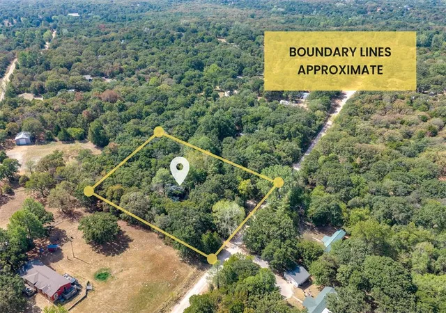 Photo 3 of Single family home for sale at 13608 Chaparral Rd, Norman, OK 73026 | MLS# 1249180 | Listing updated on 2026-10-01