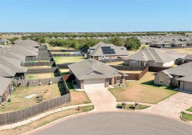 Photo 1 of Single family home for sale at 2709 Nw 195th Street, Edmond, OK 73012 | MLS# 1249202 | Listing updated on 2026-09-30