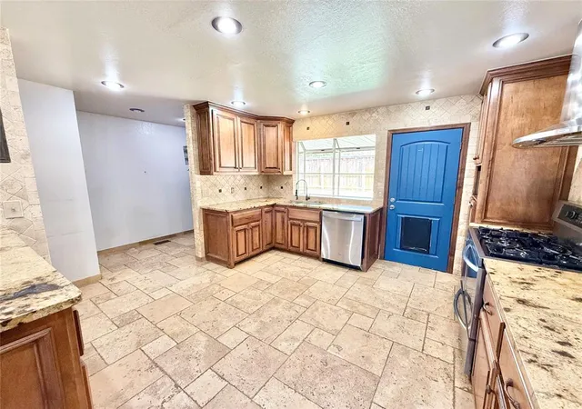 Photo 3 of Single family home for sale at 3000 Robin Rd, Oklahoma City, OK 73110 | MLS# 1249211 | Listing updated on 2026-09-17