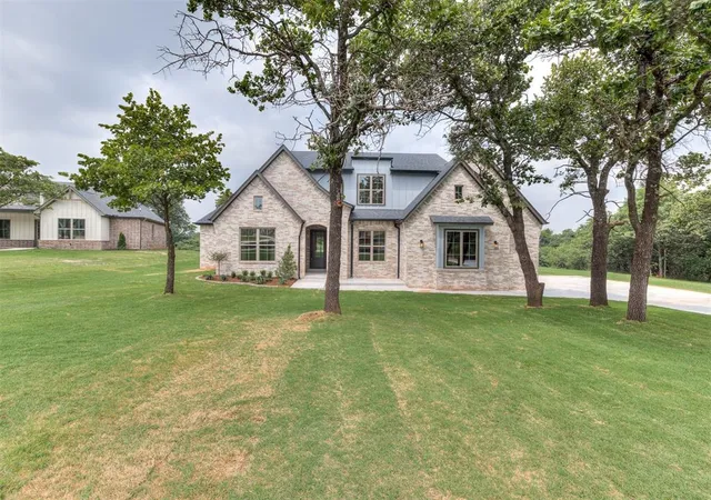 Photo 1 of Single family home for sale at 13025 Stagecoach Trl, Arcadia, OK 73007 | MLS# 1249214 | Listing updated on 2026-09-19