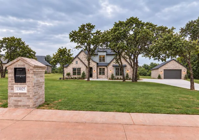 Photo 2 of Single family home for sale at 13025 Stagecoach Trl, Arcadia, OK 73007 | MLS# 1249214 | Listing updated on 2026-10-08