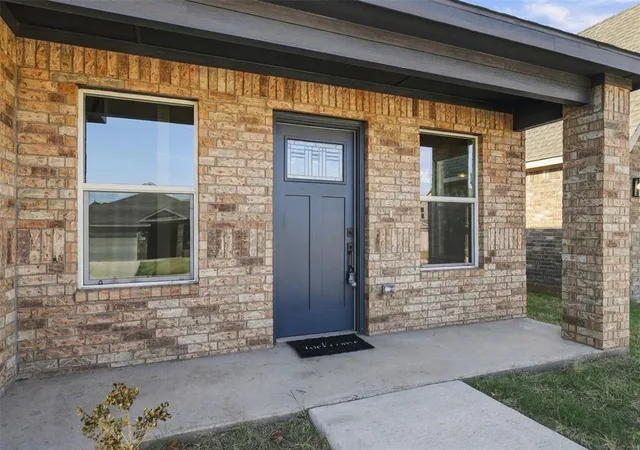 Photo 3 of Single family home for sale at 808 Chateau Ct, Kingfisher, OK 73750 | MLS# 1249215 | Listing updated on 2026-09-18