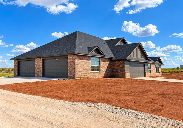Photo 2 of Single family home for sale at 6664 N Hiwassee Rd, Coyle, OK 73027 | MLS# 1249221 | Listing updated on 2026-09-18