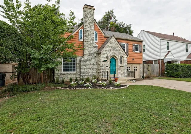 Photo 2 of Single family home for sale at 2516 Nw 28th Street, Oklahoma City, OK 73107 | MLS# 1249223 | Listing updated on 2026-09-18