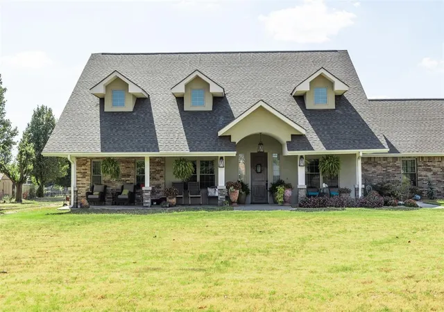 Photo 2 of Sale Pending at 711 Timberland Way, Tuttle, OK 73089 | MLS# 1249229 | Listing updated on 2026-09-24