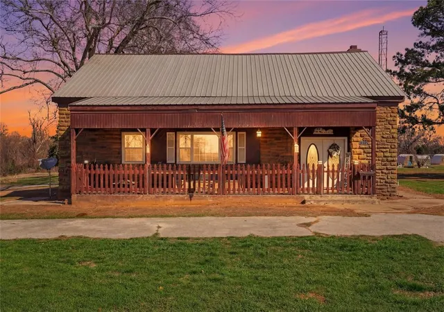 Photo 1 of Sale Pending at 35193 Ew 1270, Seminole, OK 74868 | MLS# 1249230 | Listing updated on 2026-09-24