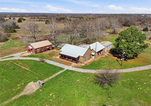 Photo 3 of Sale Pending at 35193 Ew 1270, Seminole, OK 74868 | MLS# 1249230 | Listing updated on 2026-09-24