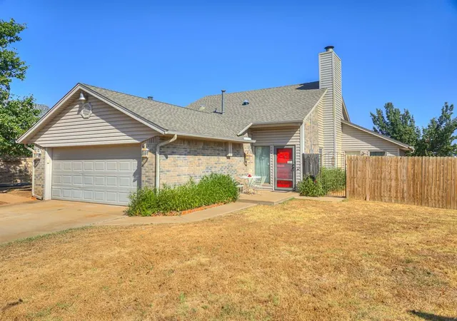 Photo 2 of Sale Pending at 2525 Patti Pl, Oklahoma City, OK 73120 | MLS# 1249247 | Listing updated on 2026-09-25