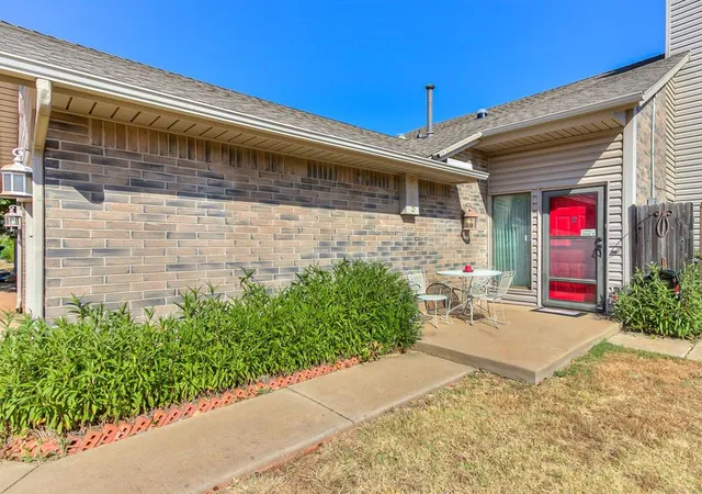 Photo 3 of Sale Pending at 2525 Patti Pl, Oklahoma City, OK 73120 | MLS# 1249247 | Listing updated on 2026-09-25