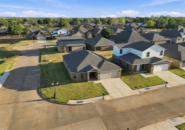 Photo 4 of Single family home for sale at 808 Venice Ct, Kingfisher, OK 73750 | MLS# 1249256 | Listing updated on 2026-09-18