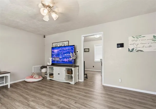 Photo 4 of Sale Pending at 302 W East St, Elmore City, OK 73433 | MLS# 1249258 | Listing updated on 2026-10-01
