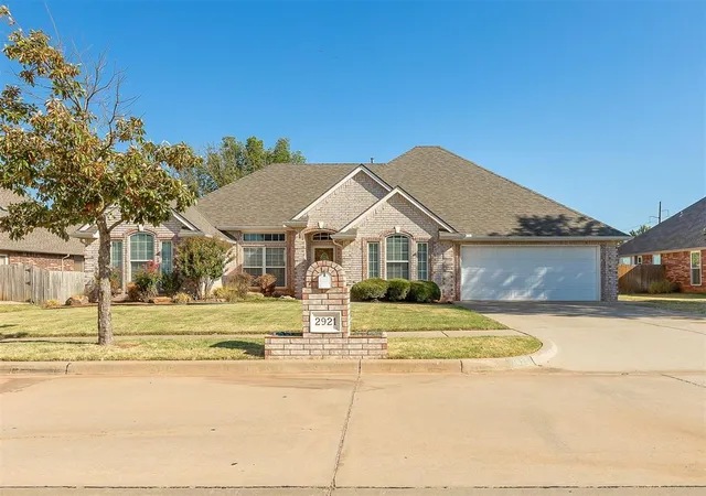 Photo 2 of Single family home for sale at 2921 Misty Ridge Dr, Norman, OK 73071 | MLS# 1249278 | Listing updated on 2026-09-16