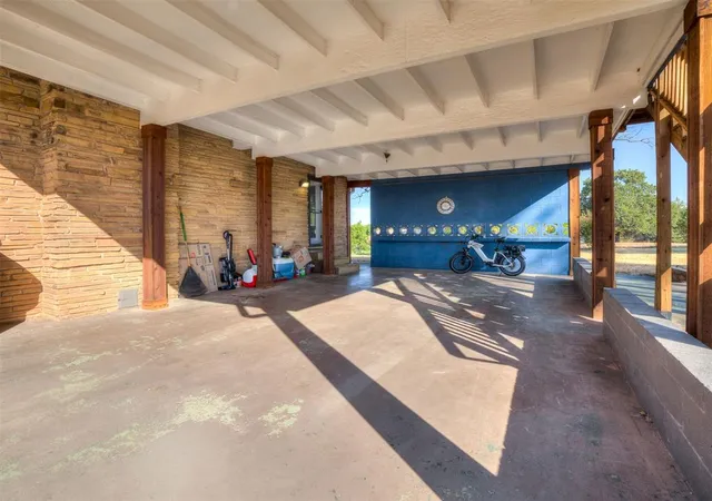 Photo 3 of Single family home for sale at 2625 SE 72nd Avenue, Norman, OK 73026 | MLS# 1249297 | Listing updated on 2026-09-21