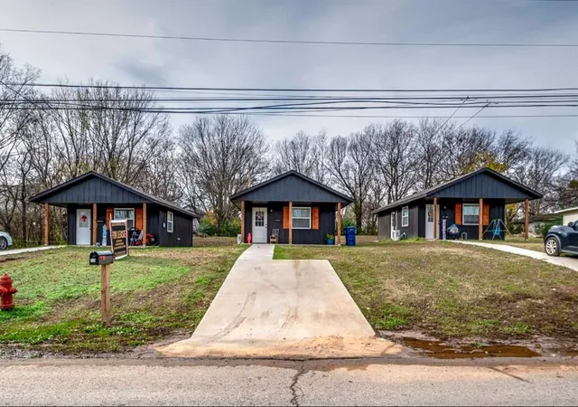 Photo 1 of Multi family home for sale at 524 N Bryan Ave, Stroud, OK 74079 | MLS# 1249303 | Listing updated on 2026-09-16