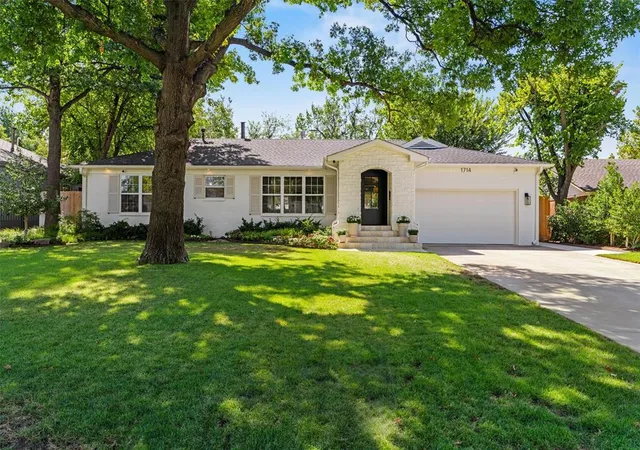 Photo 1 of Single family home for sale at 1714 Drakestone Ave, Nichols Hills, OK 73120 | MLS# 1249347 | Listing updated on 2026-09-20