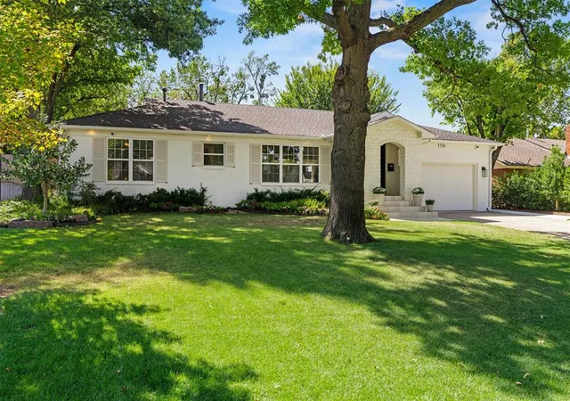 Photo 2 of Single family home for sale at 1714 Drakestone Ave, Nichols Hills, OK 73120 | MLS# 1249347 | Listing updated on 2026-09-20