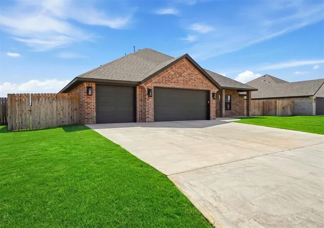 Photo 2 of Single family home for sale at 714 Sheryl Ln, Altus, OK 73521 | MLS# 1249348 | Listing updated on 2026-09-17