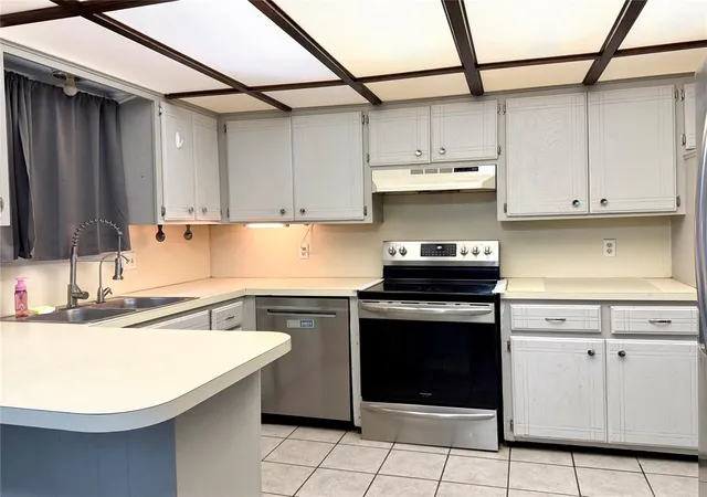 Photo 3 of Single family home for sale at 11 Osage Dr, Shawnee, OK 74801 | MLS# 1249351 | Listing updated on 2026-10-05