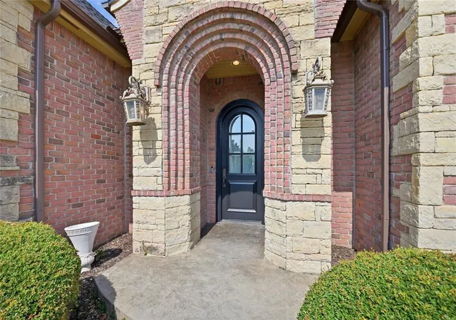 Photo 2 of Single family home for sale at 3305 Nw 170 Court, Edmond, OK 73012 | MLS# 1249357 | Listing updated on 2026-10-07