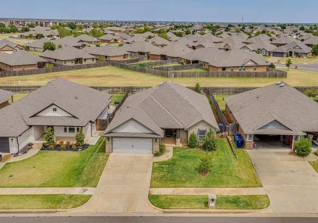 Photo 2 of Single family home for sale at 18512 Winamack Rd, Edmond, OK 73012 | MLS# 1249358 | Listing updated on 2026-09-17