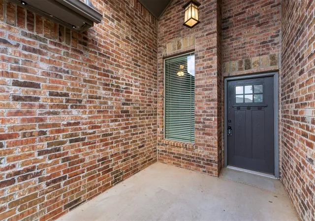 Photo 3 of Single family home for sale at 2640 Coles Crk Ln, Yukon, OK 73099 | MLS# 1249360 | Listing updated on 2026-10-06