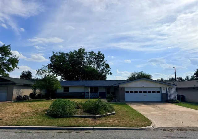 Photo 1 of Sale Pending at 8332 Nw 35th Street, Bethany, OK 73008 | MLS# 1249373 | Listing updated on 2026-10-01