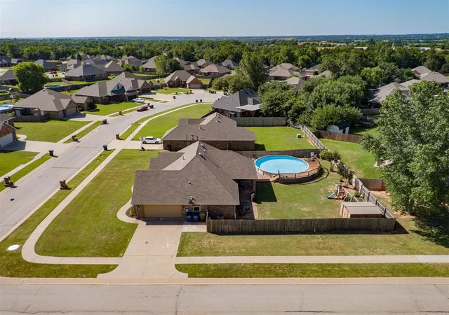 Photo 3 of Single family home for sale at 501 Cheltenham Trl, Blanchard, OK 73010 | MLS# 1249386 | Listing updated on 2026-10-06