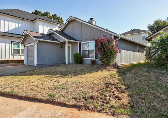 Photo 3 of Single family home for sale at 416 Belmont Dr, Edmond, OK 73034 | MLS# 1249389 | Listing updated on 2026-09-17