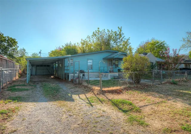Photo 3 of Single family home for sale at 1111 N Minnesota Ave, Shawnee, OK 74801 | MLS# 1249397 | Listing updated on 2026-09-18