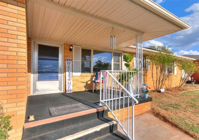 Photo 4 of Sale Pending at 4015 N Chapman Ave, Shawnee, OK 74804 | MLS# 1249404 | Listing updated on 2026-09-21