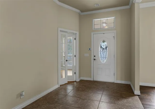 Photo 3 of Single family home for sale at 129 Bonaire Dr, Edmond, OK 73013 | MLS# 1249408 | Listing updated on 2026-10-07
