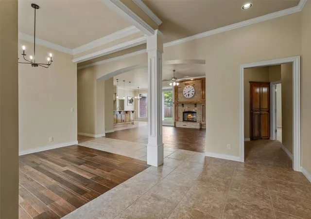 Photo 3 of Single family home for sale at 129 Bonaire Dr, Edmond, OK 73013 | MLS# 1249408 | Listing updated on 2026-10-07