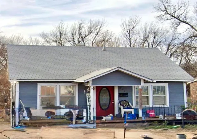Photo 1 of Single family home for sale at 2012 S 13th Street, Chickasha, OK 73018 | MLS# 1249421 | Listing updated on 2026-09-17