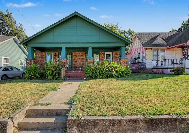 Photo 2 of Multi family home for sale at 1522 Ne 14th Street, Oklahoma City, OK 73117 | MLS# 1249423 | Listing updated on 2026-09-17