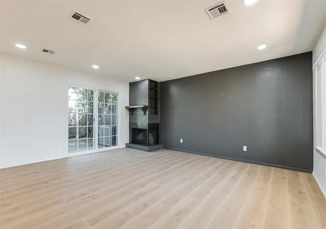 Photo 3 of Townhouse for sale at 2717 Indian Crk Blvd, Oklahoma City, OK 73120 | MLS# 1249440 | Listing updated on 2026-09-17