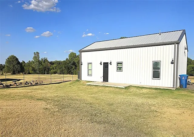 Photo 1 of Single family home for sale at 831 County St 2917, Tuttle, OK 73089 | MLS# 1249441 | Listing updated on 2026-09-17