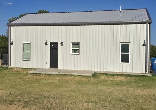 Photo 2 of Single family home for sale at 831 County St 2917, Tuttle, OK 73089 | MLS# 1249441 | Listing updated on 2026-09-17