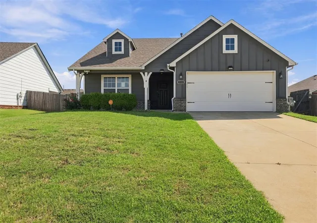 Photo 1 of Single family home for sale at 3405 E Sandusky St, Broken Arrow, OK 74014 | MLS# 1249442 | Listing updated on 2026-09-20