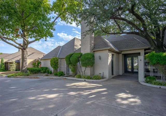 Photo 1 of Single family home for sale at 4609 Tamarisk Dr, Oklahoma City, OK 73142 | MLS# 1249452 | Listing updated on 2026-09-18