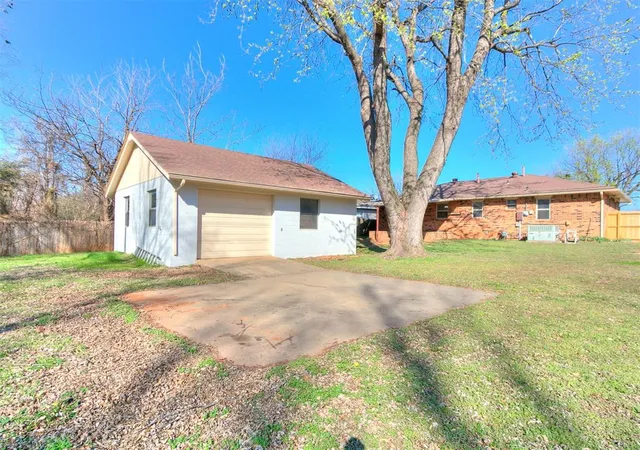 Photo 2 of Single family home for sale at 4744 Se 18th Street, Oklahoma City, OK 73115 | MLS# 1249470 | Listing updated on 2026-09-17