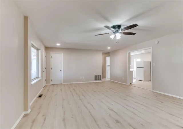 Photo 3 of Single family home for sale at 4744 Se 18th Street, Oklahoma City, OK 73115 | MLS# 1249470 | Listing updated on 2026-09-17