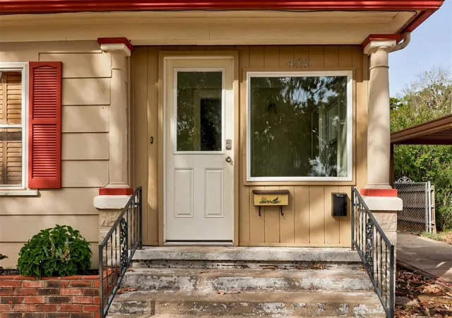 Photo 3 of Single family home for sale at 405 N Park Pl, Guthrie, OK 73044 | MLS# 1249471 | Listing updated on 2026-10-08