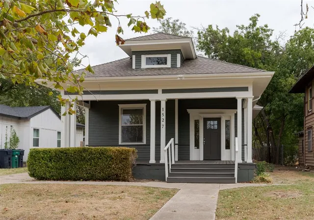 Photo 1 of Single family home for sale at 1527 Nw 33rd Street, Oklahoma City, OK 73118 | MLS# 1249483 | Listing updated on 2026-10-06