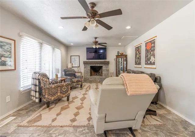 Photo 4 of Single family home for sale at 709 Rock Holw Rd, Edmond, OK 73034 | MLS# 1249486 | Listing updated on 2026-09-17