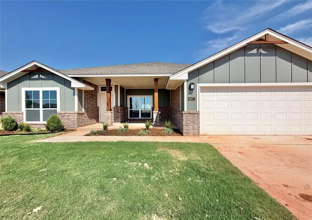 Photo 1 of Single family home for sale at 3927 Abingdon Dr, Norman, OK 73026 | MLS# 1249491 | Listing updated on 2026-10-07