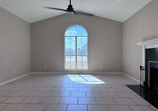 Photo 3 of Sale Pending at 2932 Laurel Cir, Altus, OK 73521 | MLS# 1249493 | Listing updated on 2026-09-29