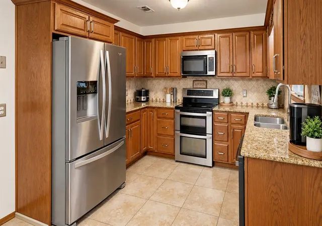 Photo 3 of Single family home for sale at 2857 Bussell Ridge Rd, Ardmore, OK 73401 | MLS# 1249512 | Listing updated on 2026-09-17
