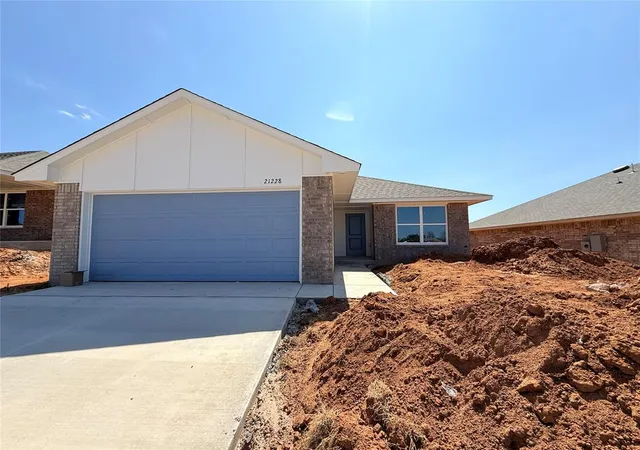 Photo 1 of Single family home for sale at 21228 Se 31st Street, Harrah, OK 73045 | MLS# 1249532 | Listing updated on 2026-09-18