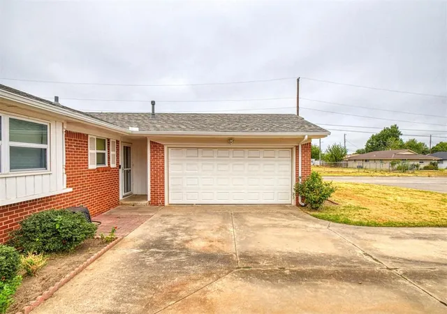 Photo 3 of Single family home for sale at 6824 Nw 20th Street, Bethany, OK 73008 | MLS# 1249535 | Listing updated on 2026-10-07